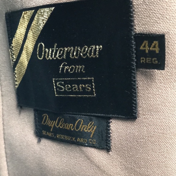 Tan zip in liner trench coat - Picture 7 of 9